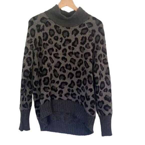 NWOT Cynthia Rowley Small Gray Black Leopard Mock Turtleneck Sweater Wool Blend - Picture 1 of 7